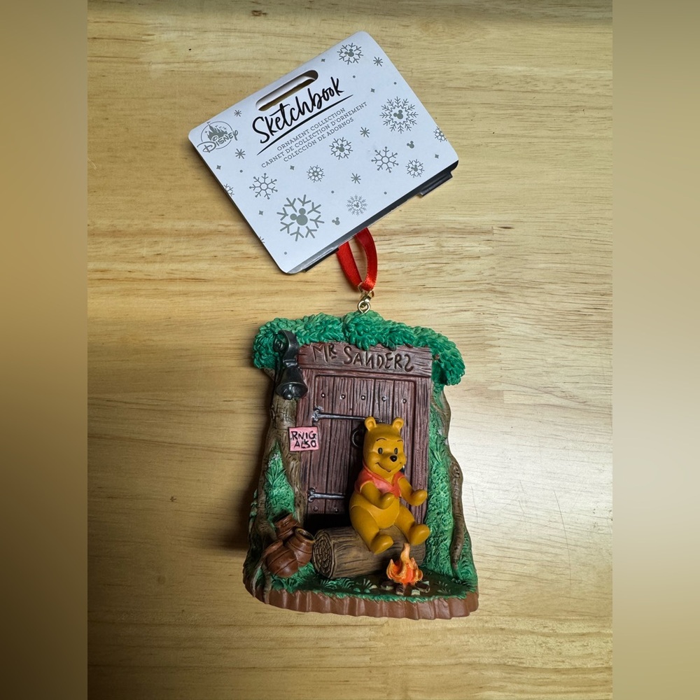 NWT Disney Sketchbook Winne the Pooh Ornament
